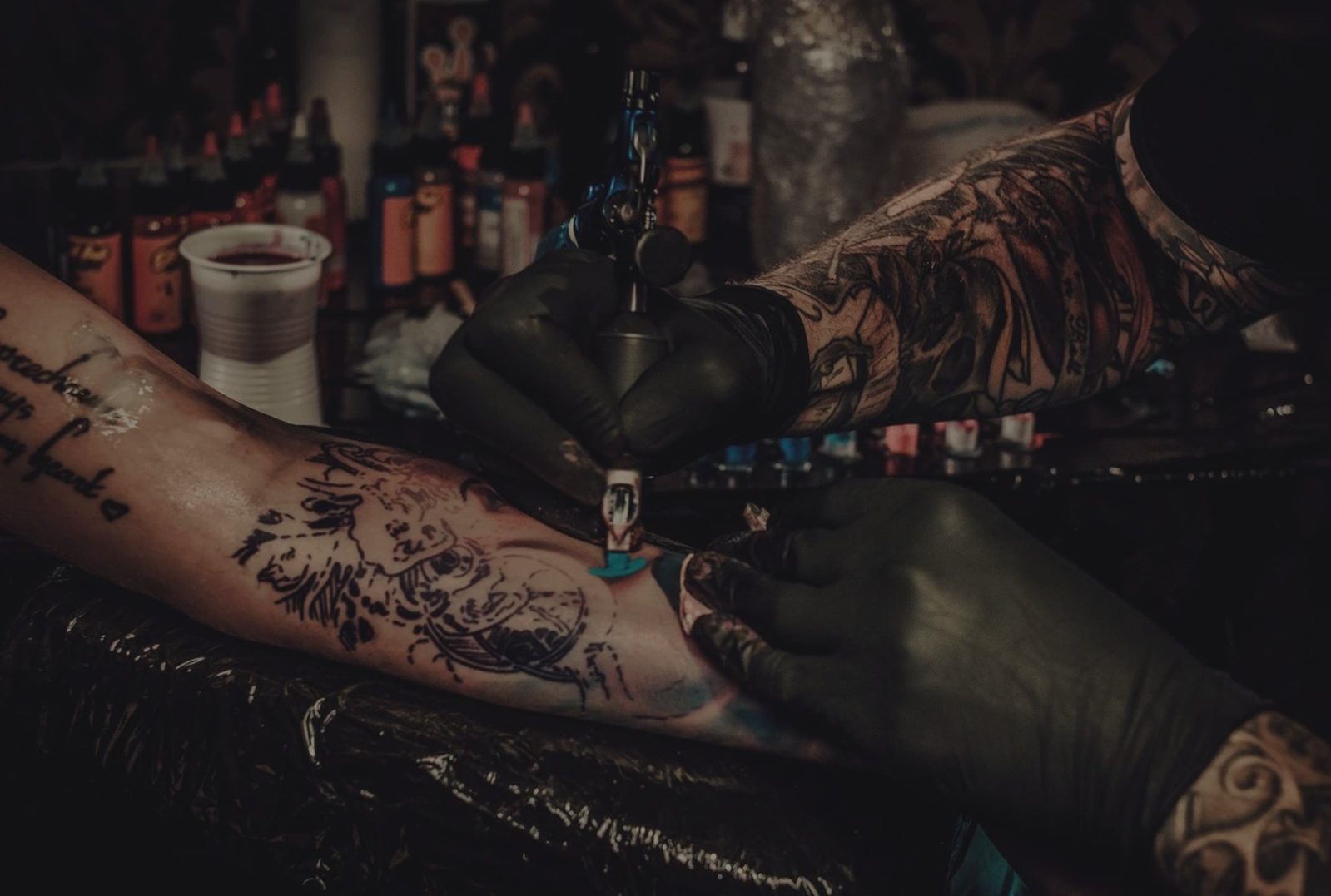 Tattoo session at Raro Tattoo Studio
